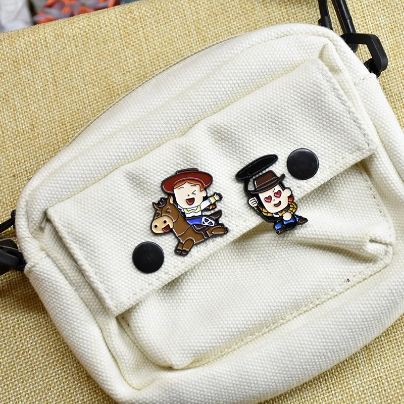 Cheap Custom BuzzLightyear brooches Made Metal Hard stoving varnish enamel zinc metal crafts pins