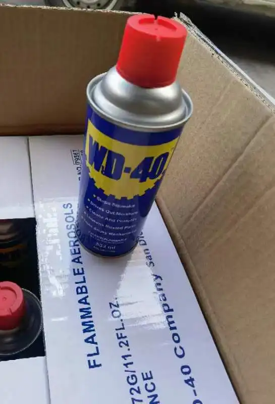 WD40 бутылка спрей для удаления ржавчины