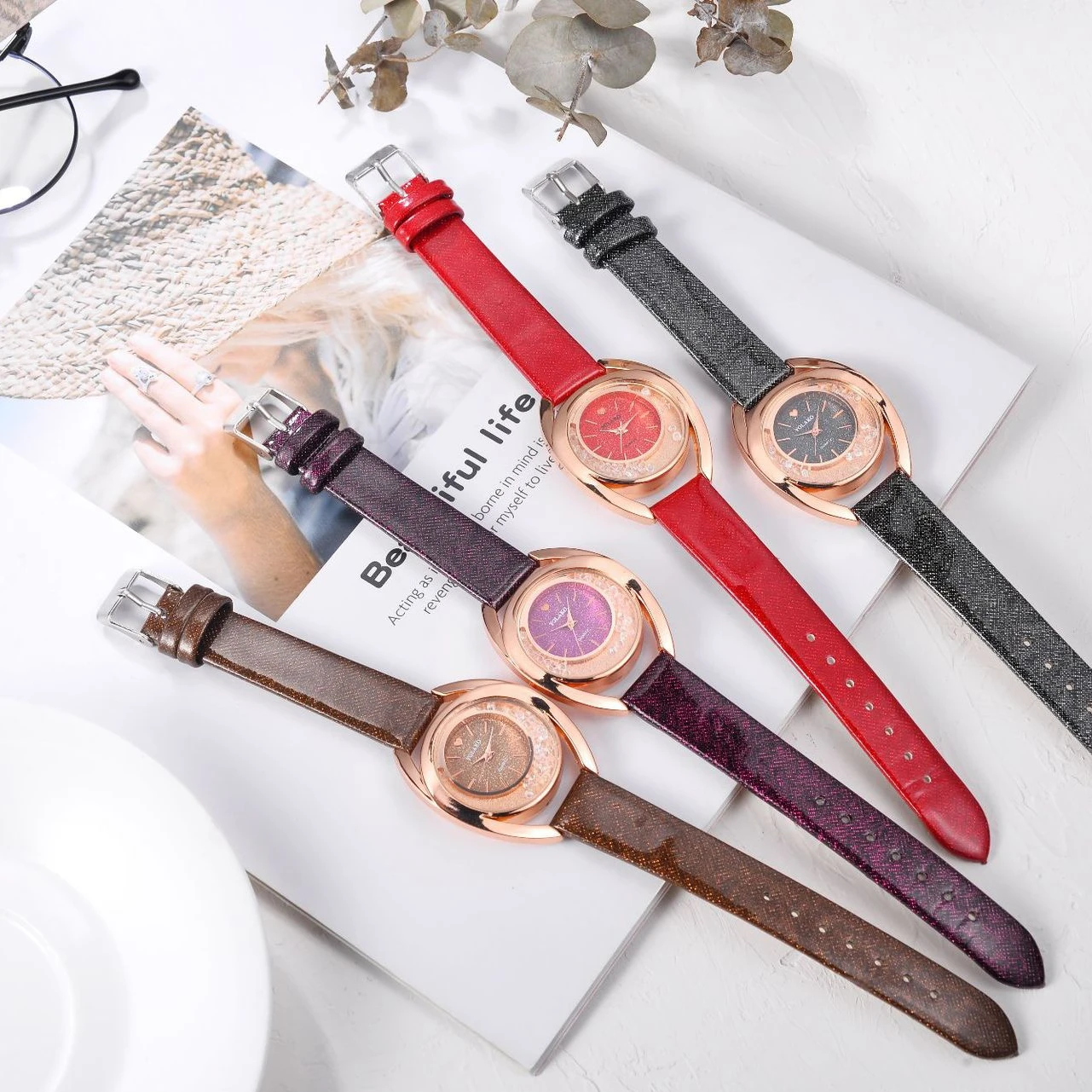 
Luxury Brand Women Starry Sky Dial Casual Watch Fashion Simple Style Leather Quartz Ladies Wristwatch For Gift 