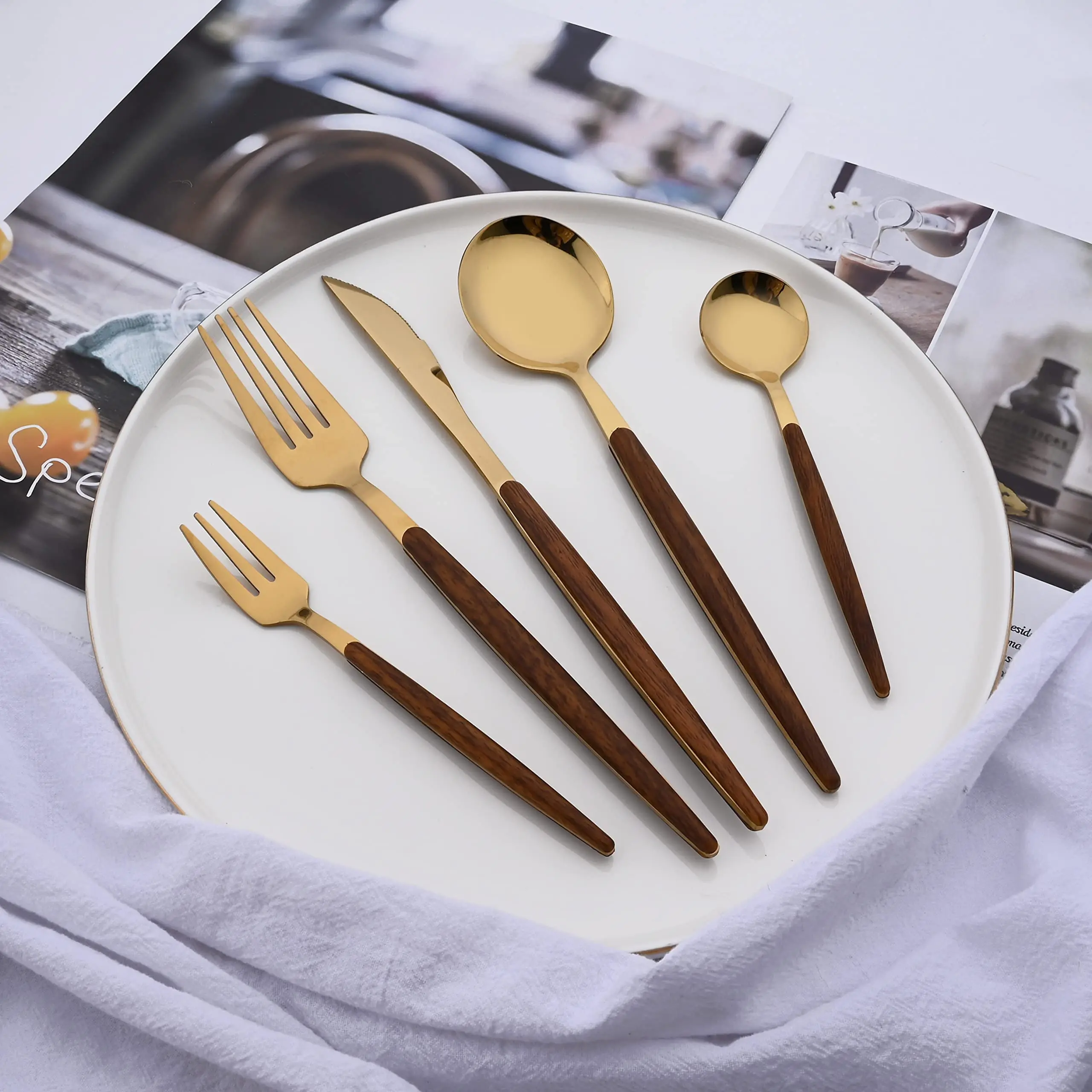 Manufacturer Wholesale Top Seller 2023 Amzn Stainless Steel Simulated Wooden Handle Gold Flatware Set