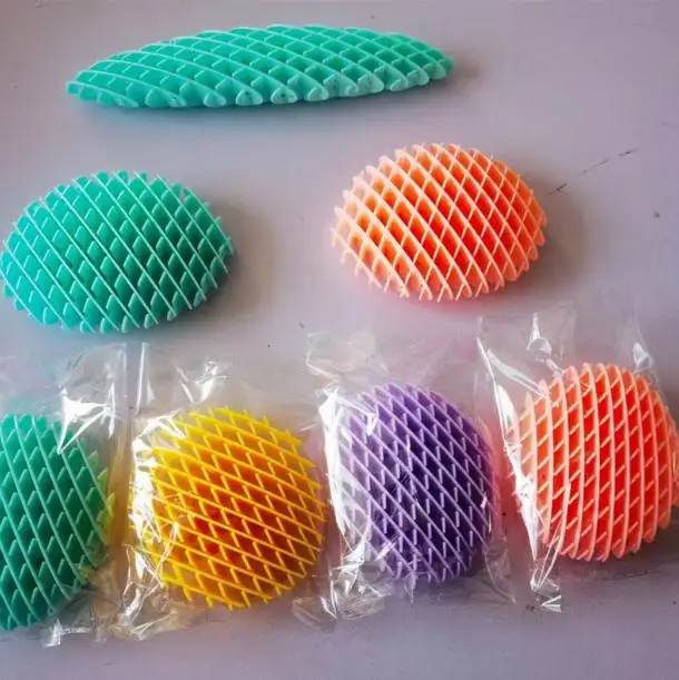 Stretch net deformation worms decompression toys can not catch the radish net strange creative stress reliever artefacts toys