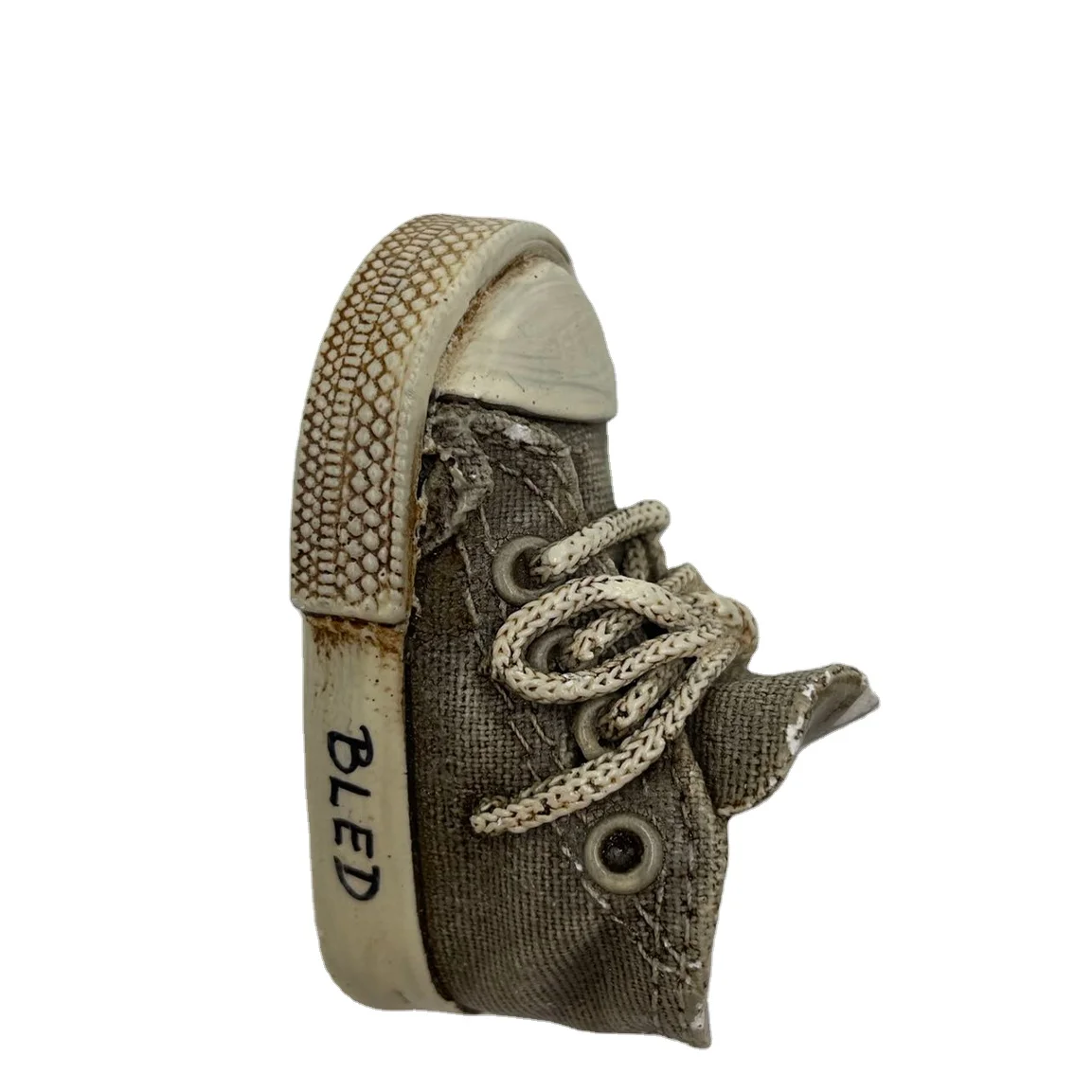 resin fridge magnet sport shoes shape bulk price  hand painting  home room kitchen decor  fridge magnet for business gift