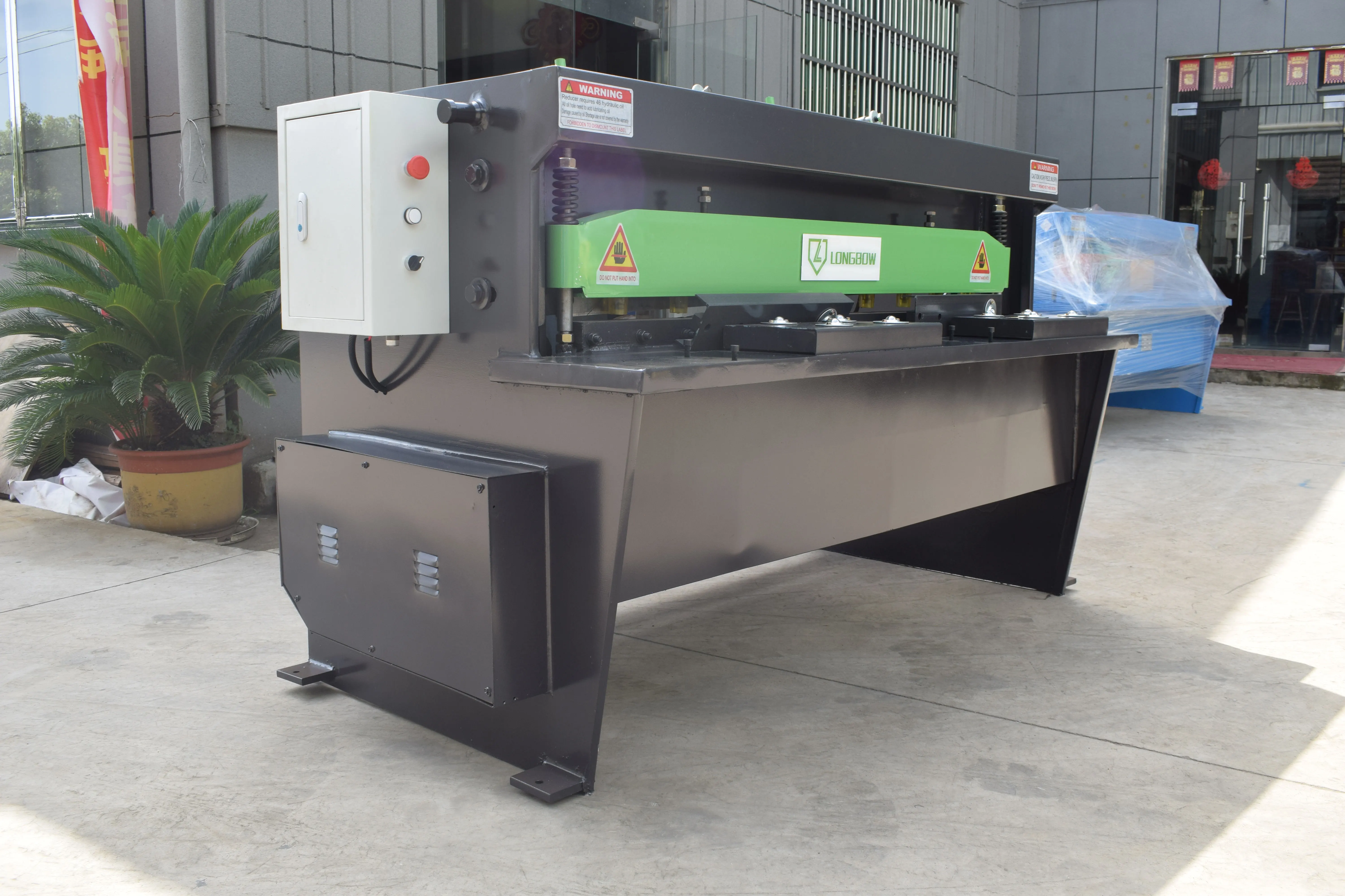 high quality Q11G-6x1600 Iron steel plate 1500MM Mechanical electric Shearing Machine Guillotine price