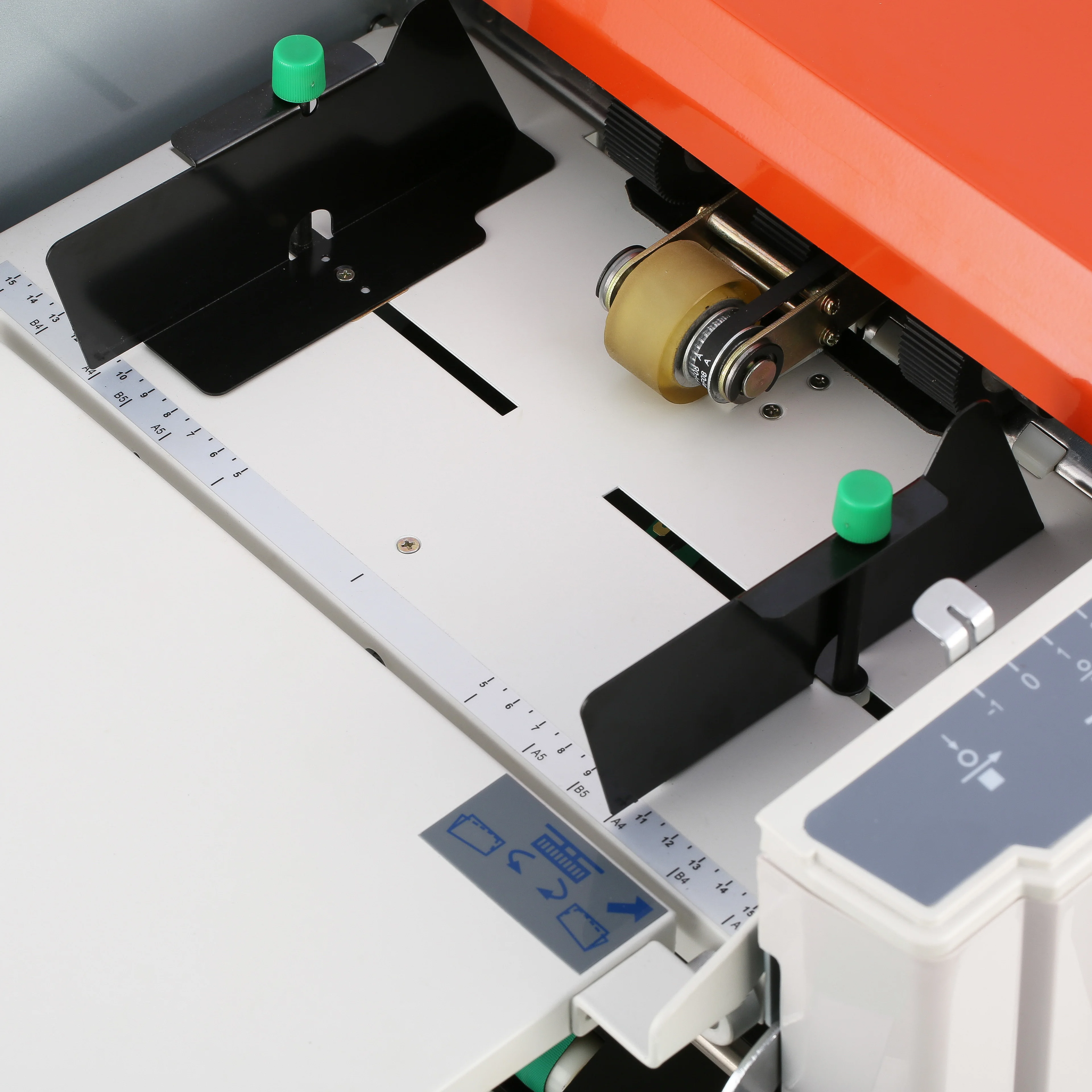 U-306 Automatic Art Paper Foldinng Machine A3 Brochure Leaflets Maker Paper Folder Factory Price