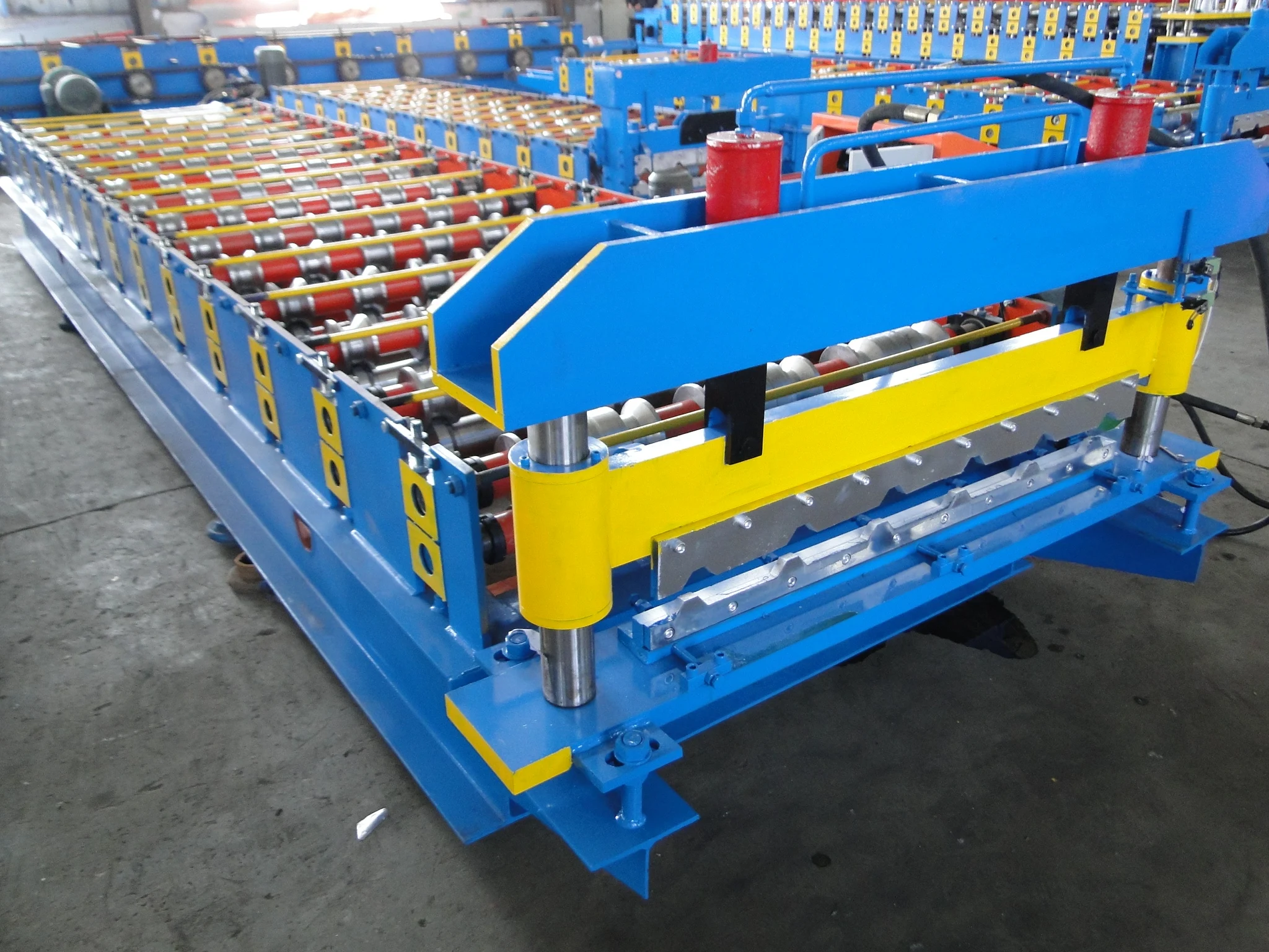 Double Layer Trapezoidal Roof Panel With Felt Corrugated Iron Sheet Metal Roofing Making Roll Forming Machine