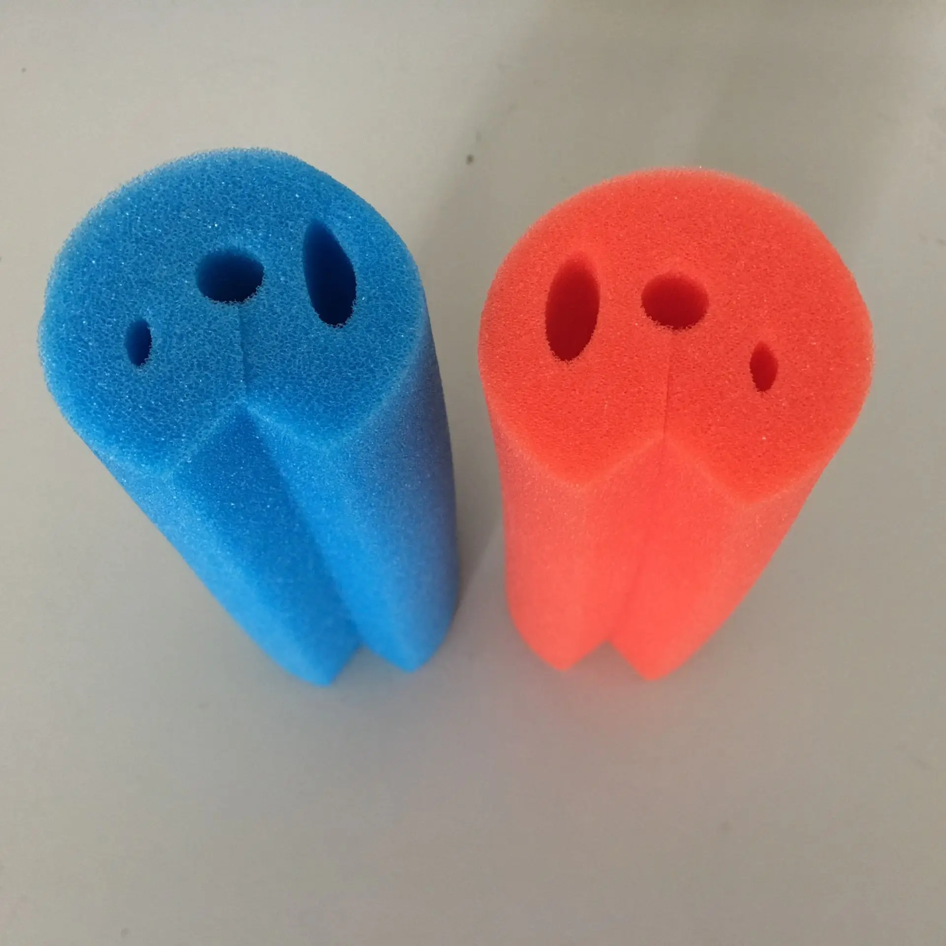 factory sell Class I Instrument disposable cleaning brush endoscopy sponge with endozyme good price