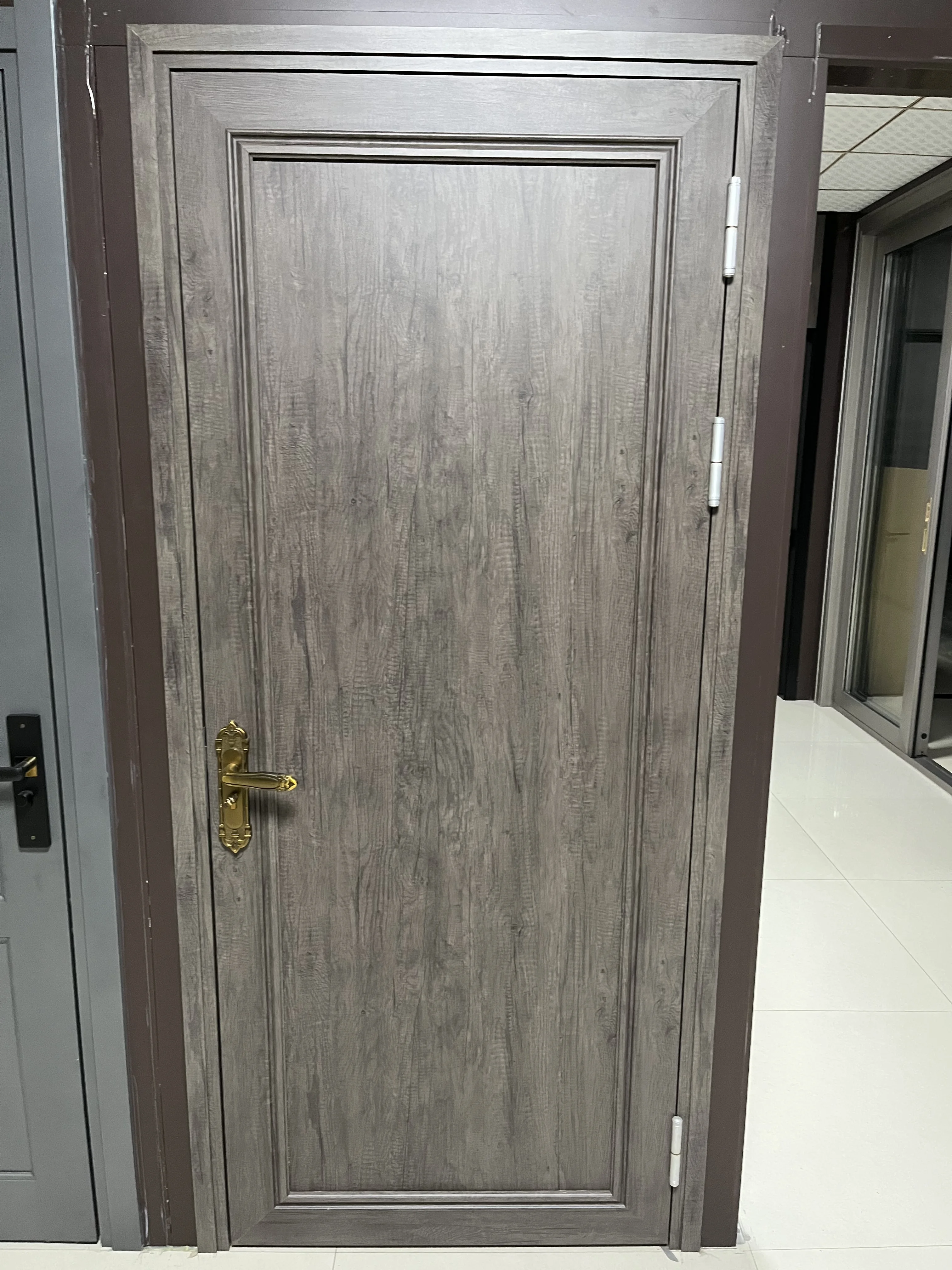 High Quality Solid Wood Decoration Interior Door Modern Minimalist Design Door Fireproof Door