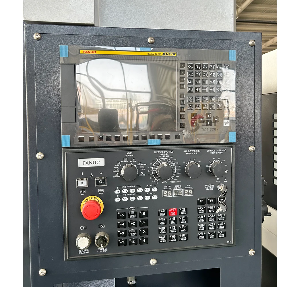New Siemens Fanuc Mitsubishi Controller Milling Machine Vmc1370 Metal cnc vertical machining center