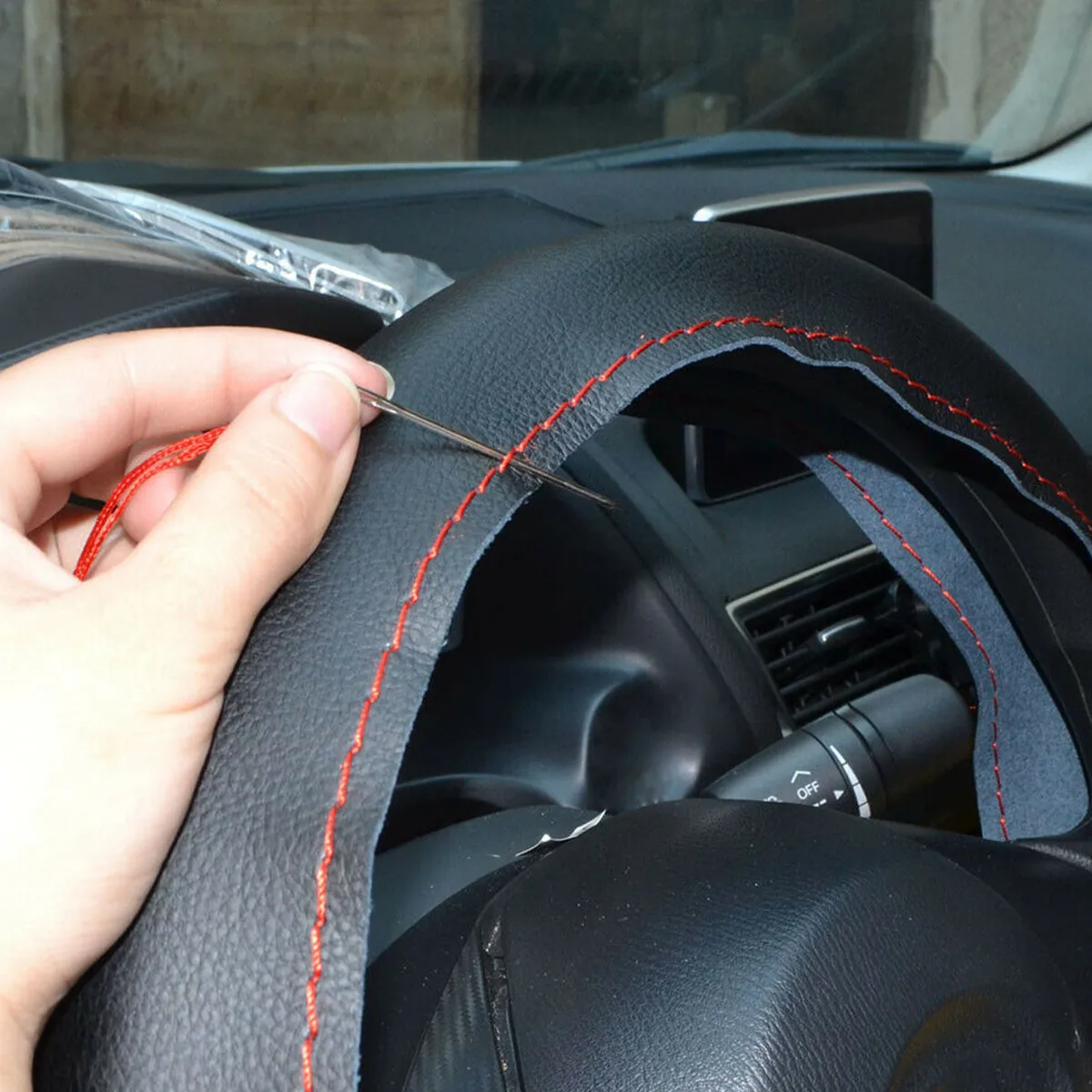 Universal 38cm DIY Genuine Leather Steering Wheel Cover Hand Stitch with Needle and Thread-for Parties