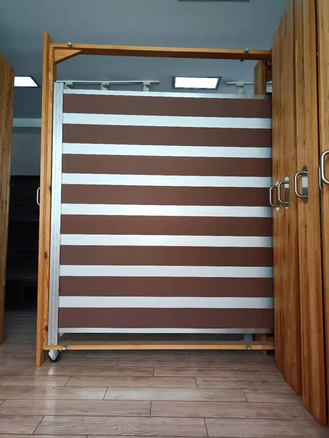 Euro style composite garden fence composite fence panels and posts wpc garden fence