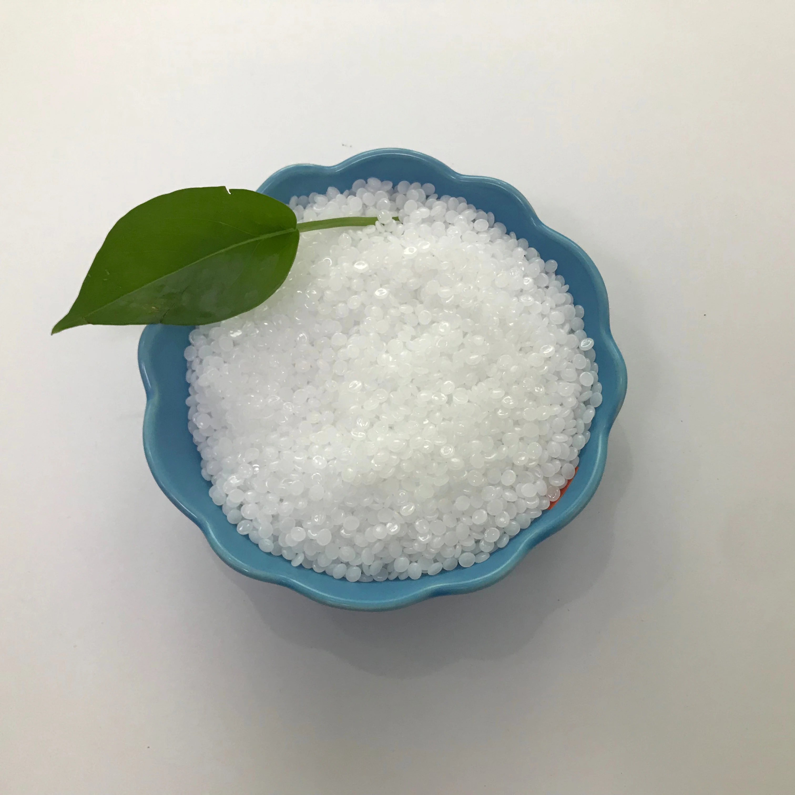 2022 полиэтиленовые гранулы высокой плотности HDPE производство пластиковых продуктов hdpe полиэтиленовое