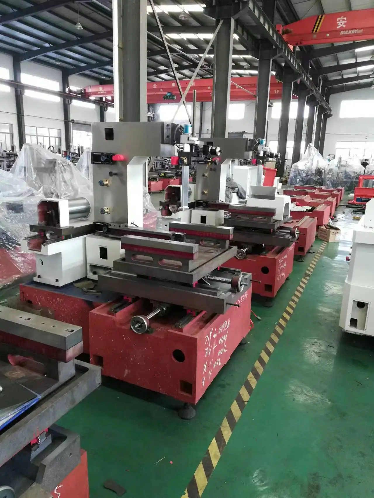 DK7750 Multiple cutting function wedm machine/ cnc edm wire cutting machine/wire edm cut machine for linear guide rail
