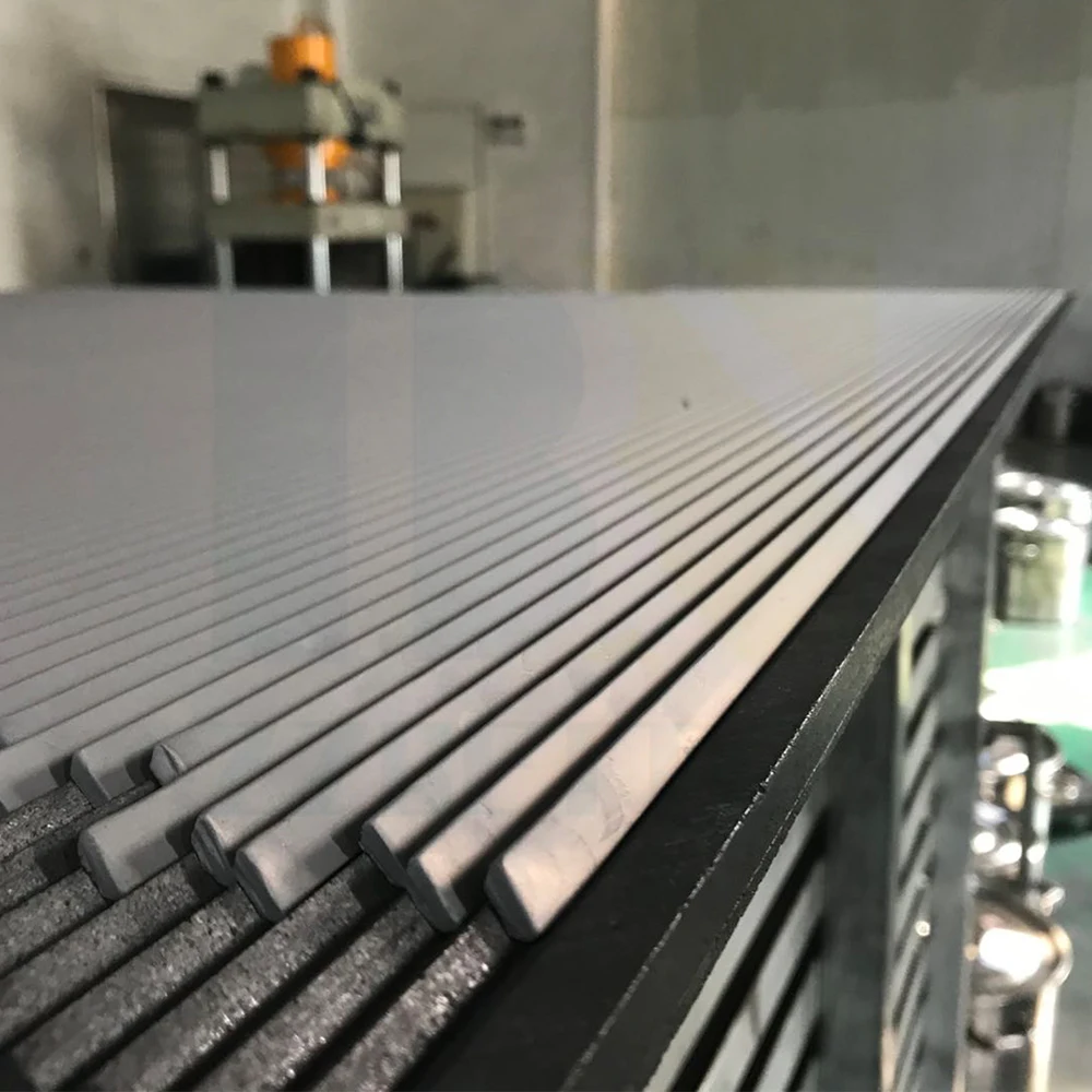 Сверхдлинные твердосплавные плоские стержни режущие полосы для пластиковой фабрики и бумажной промышленности