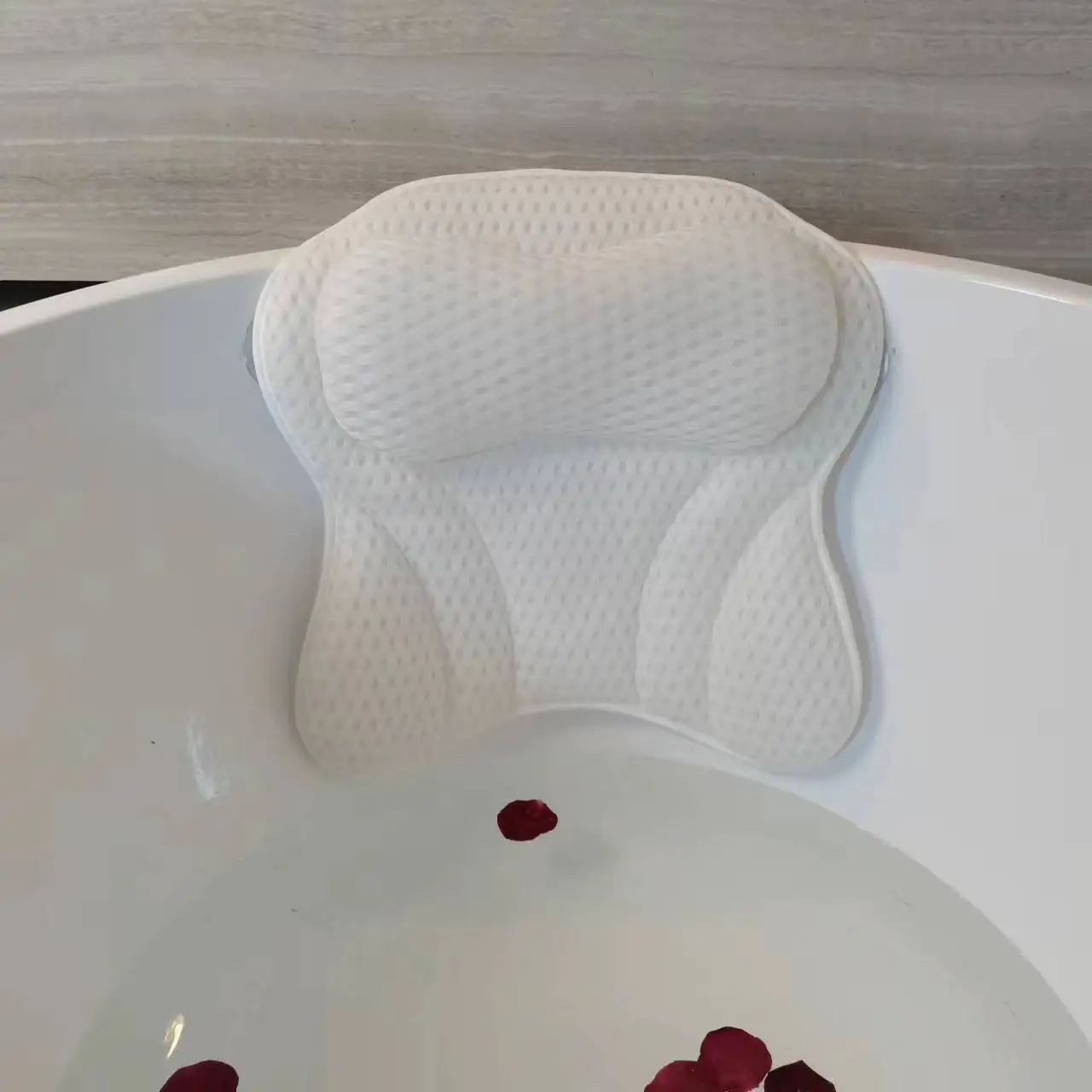 Ergonomic  4D Butterfly Shape Air Mesh  Washable Breathable Bath Tub Pillow Soft Spa Cushion Suction Cups Anti-slip Bath Pillow