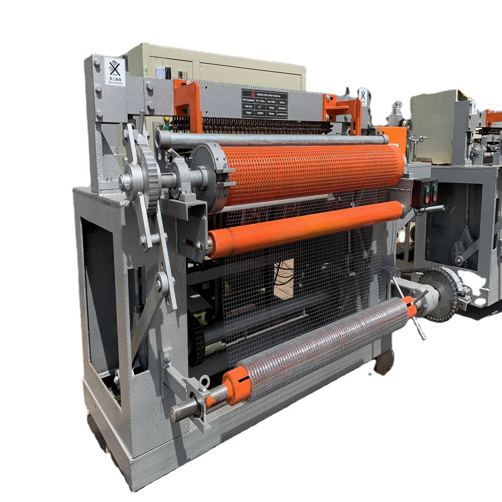 Galvanized welded wire mesh fence welding machine