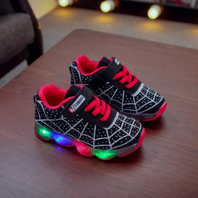 
Cheap China Manufacturer Children Casual Spiderman Design Led Boys Kids Shoes 