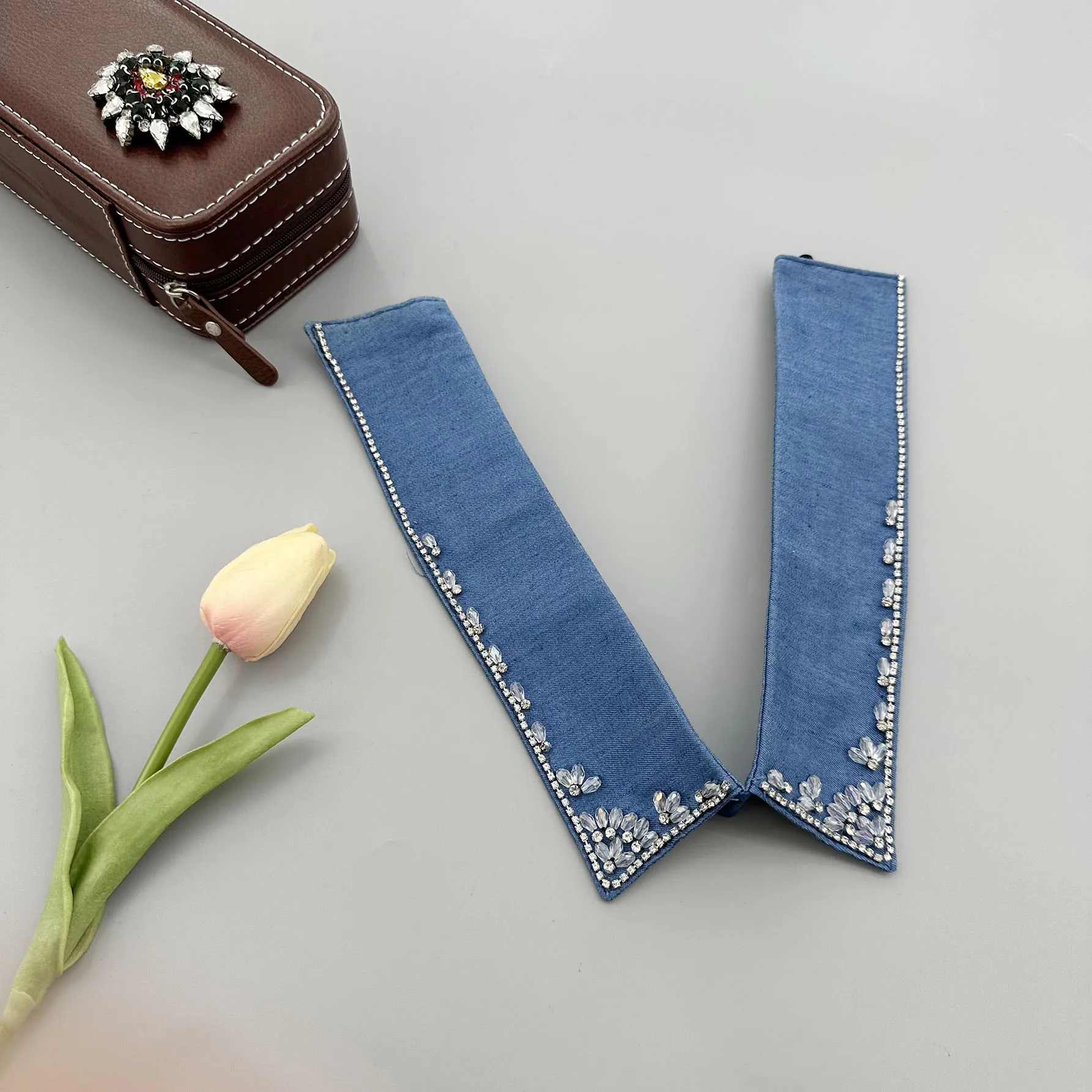 Factory Direct Sale Crystal Bead Embroidery Handmade Stone Detachable Fake Denim Collar For Women