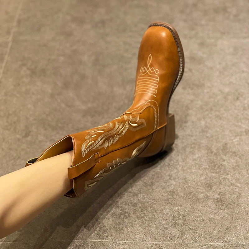 Vintage embroidered Doc Martens for women Summer brown heel boots Net Red Knight Ankle Boots for women Western Cowboy boots