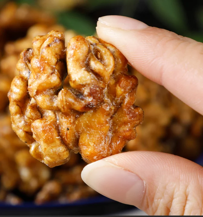 Casual canned snack sweet amber syrup walnut with Sesame