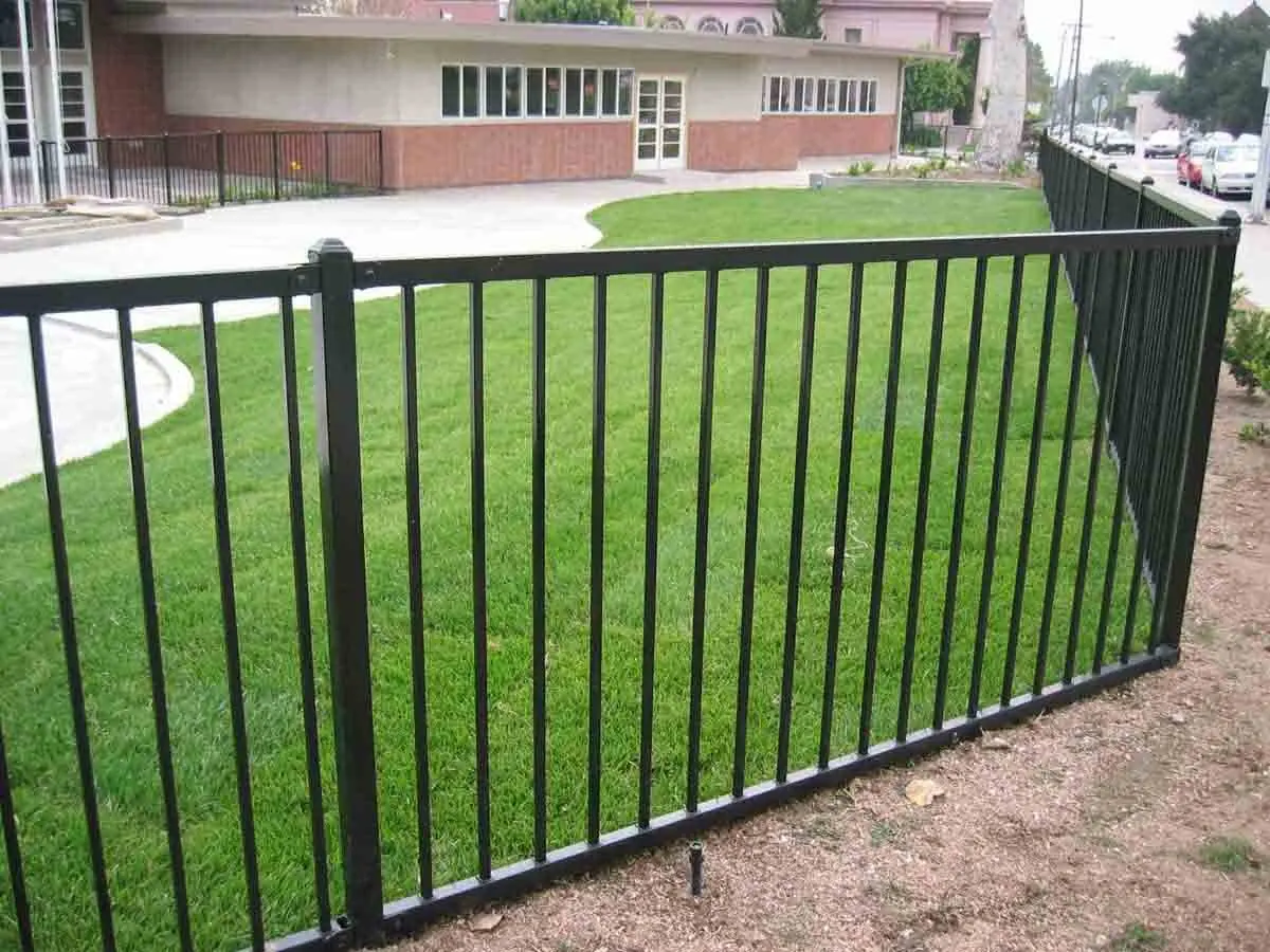 Custom Outdoor 2 Rails Metal Fencing Steel Square Tube Flat Top Fence Designs Galvanized Steel Fence with Post