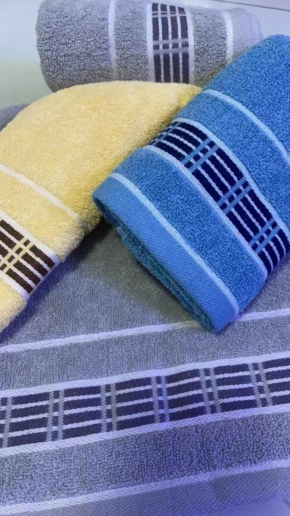 100% Cotton Yarn Dyed Jacquard Hand Towel