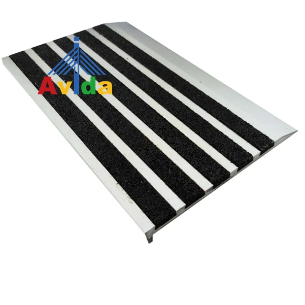 Anti-slip Concrete Stair Nosing for Ceramic Tiles