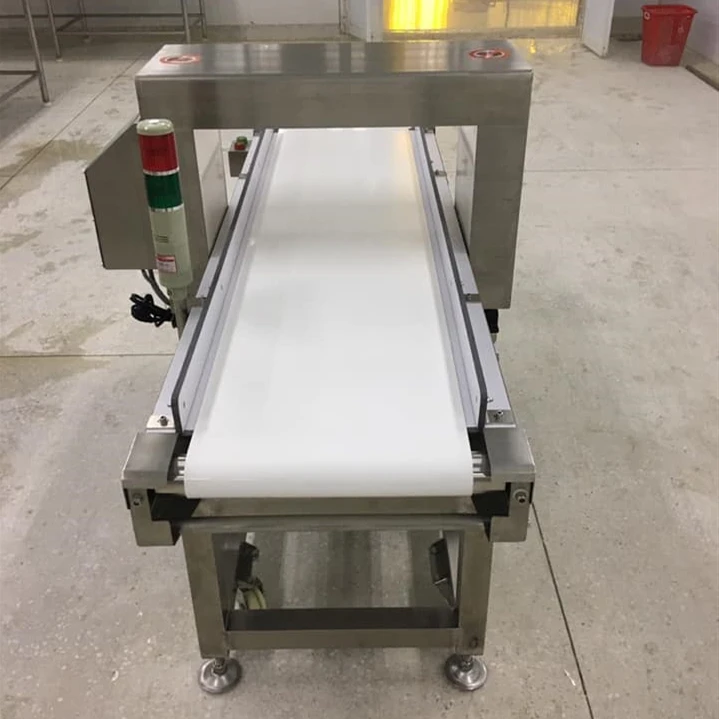 Conveyor tunnel metal detecting for aluminum foil packaging detector