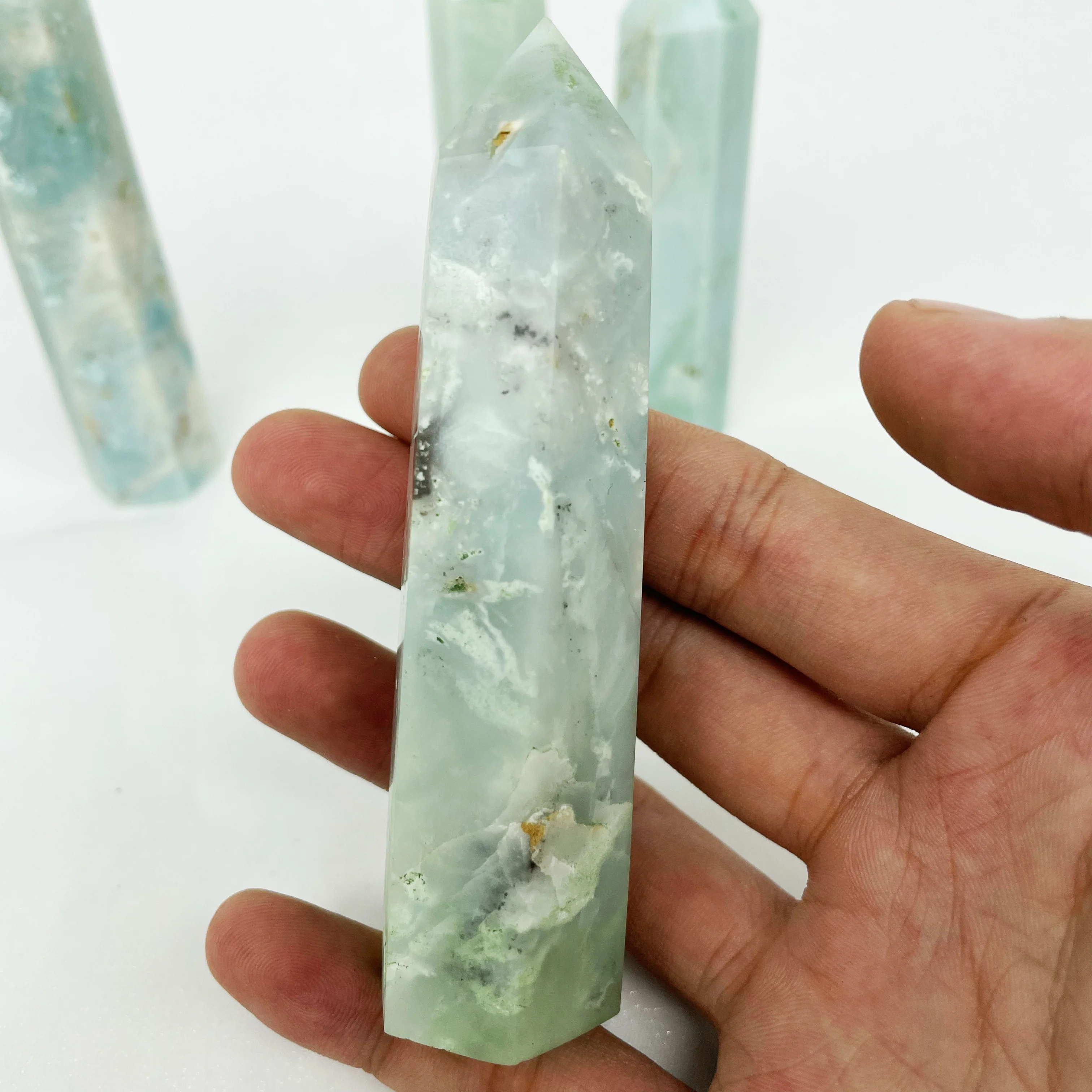 Wholesale Natural Semi-precious Stone Crafts Natural Healing Blue Caribbean Calcite Tower For Home Decor