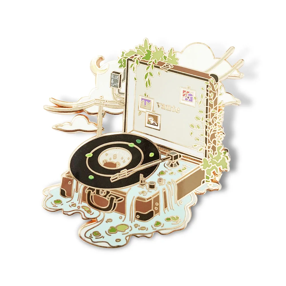 High Quality Custom Metal Crafts Promotional Katana Kpop Sport Dog Pet Plated Gold Silver Keychains Enamel Pins