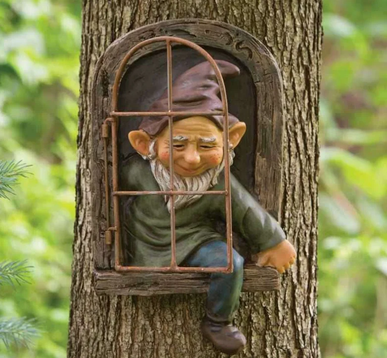 
New and modern style resin garden decoration outdoor with arts and crafts sets for kids of a dwarf with a window 