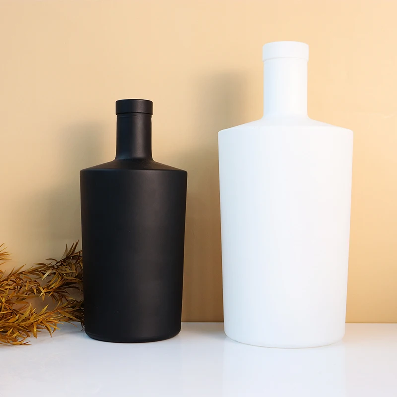 50cl 75cl Matte white  Round Glass Liquor Alcohol Bottle Gin Whisky Vodka Tequila olive oil Baijiu Glass Bottle With Cork Lid