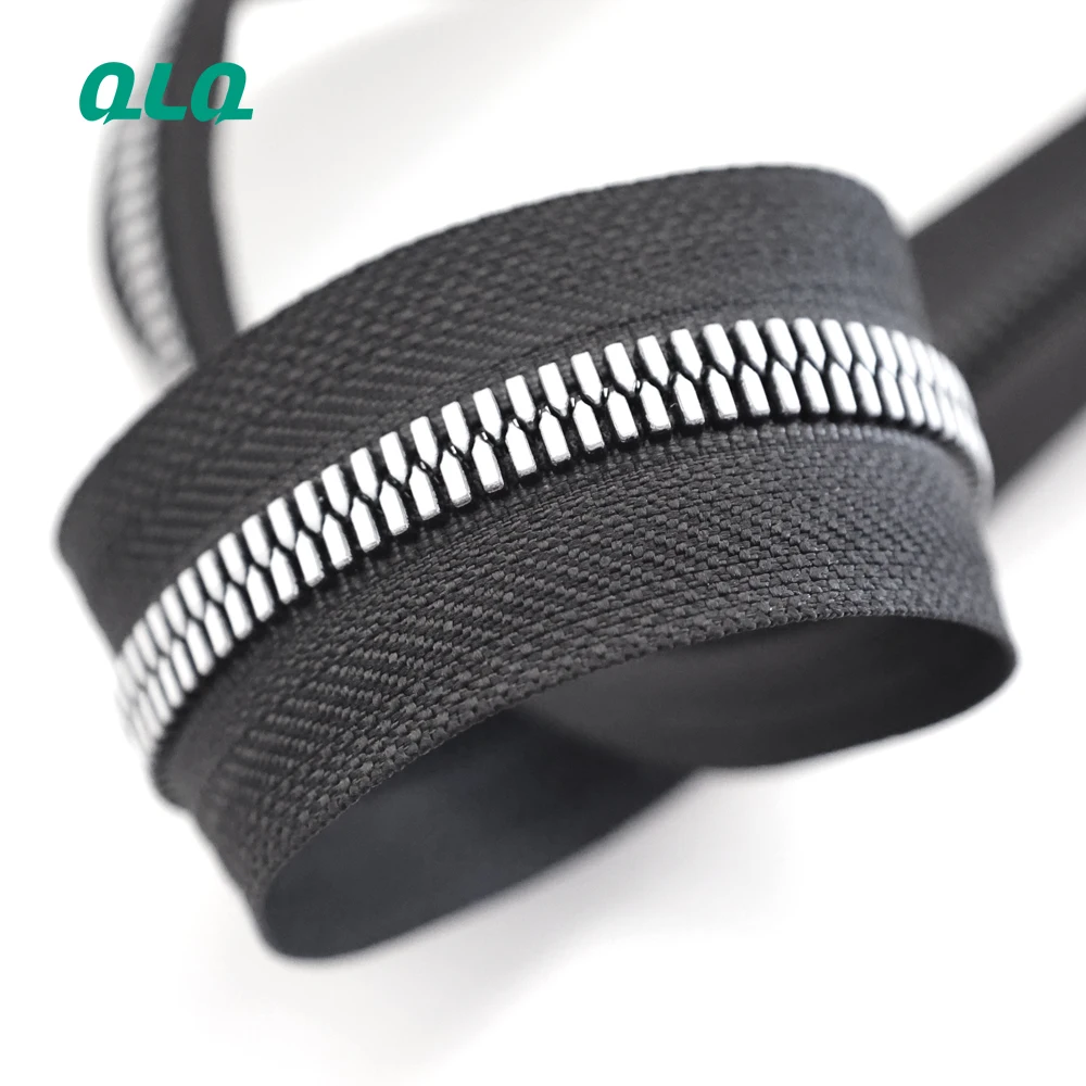 QLQ High Quality Zipper Manufacturing Fancy 5# Zipper Color Lacquer Plastic Resin Zipper