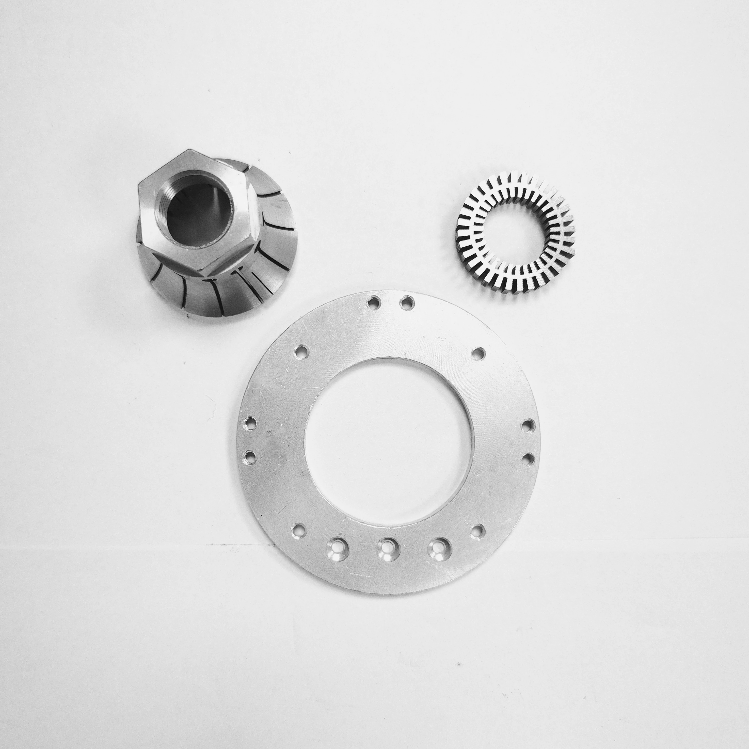 Высокоточная токарная обработка CNC алюминия титановые детали анодирование пескоструйная порошковое покрытие 5 осей