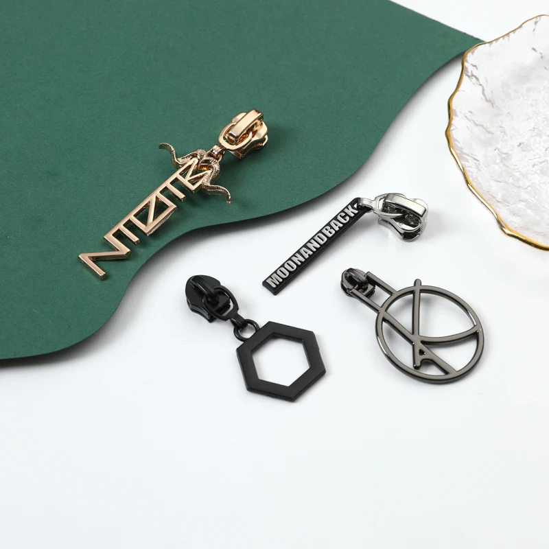 Custom Made Logo Bag Metal Zipper Slider Zip Puller Zipper Head Zipper Pull For Handbag