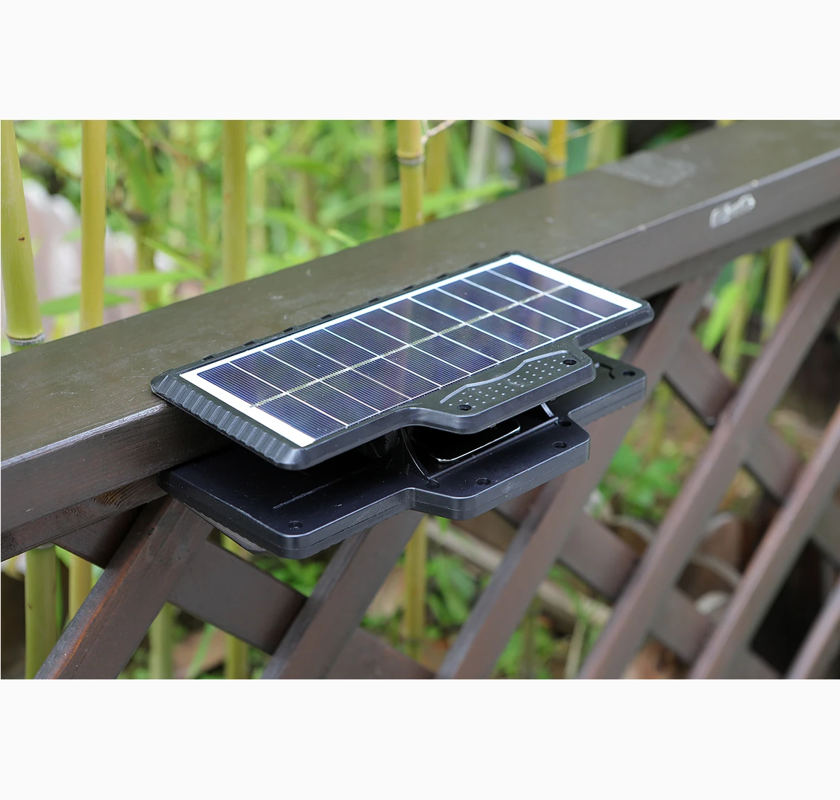 High Lumen Garden Solar Sensor Light 6000mAh Solar Max Clamp Light USB Style Solar Light