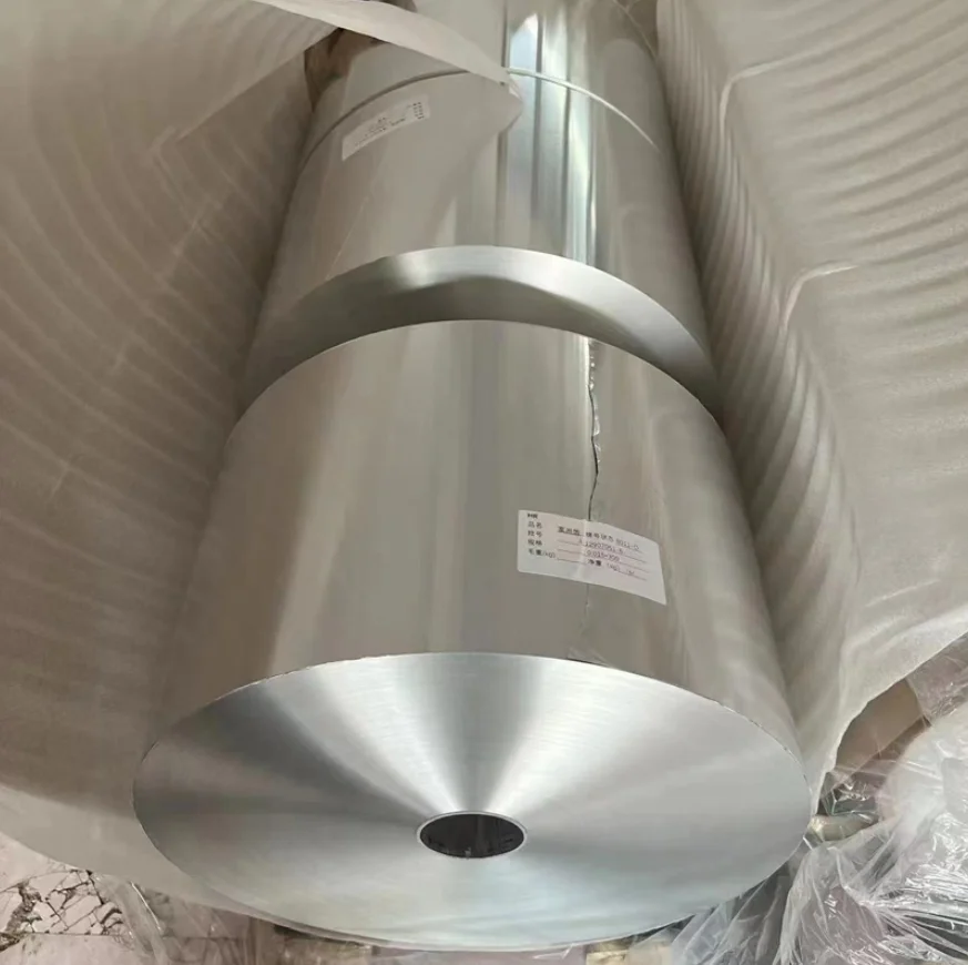 Household Aluminum Foil Jumbo Roll Recyclable for Food Use Anodized Surface Thickness Of Aluminum Foil