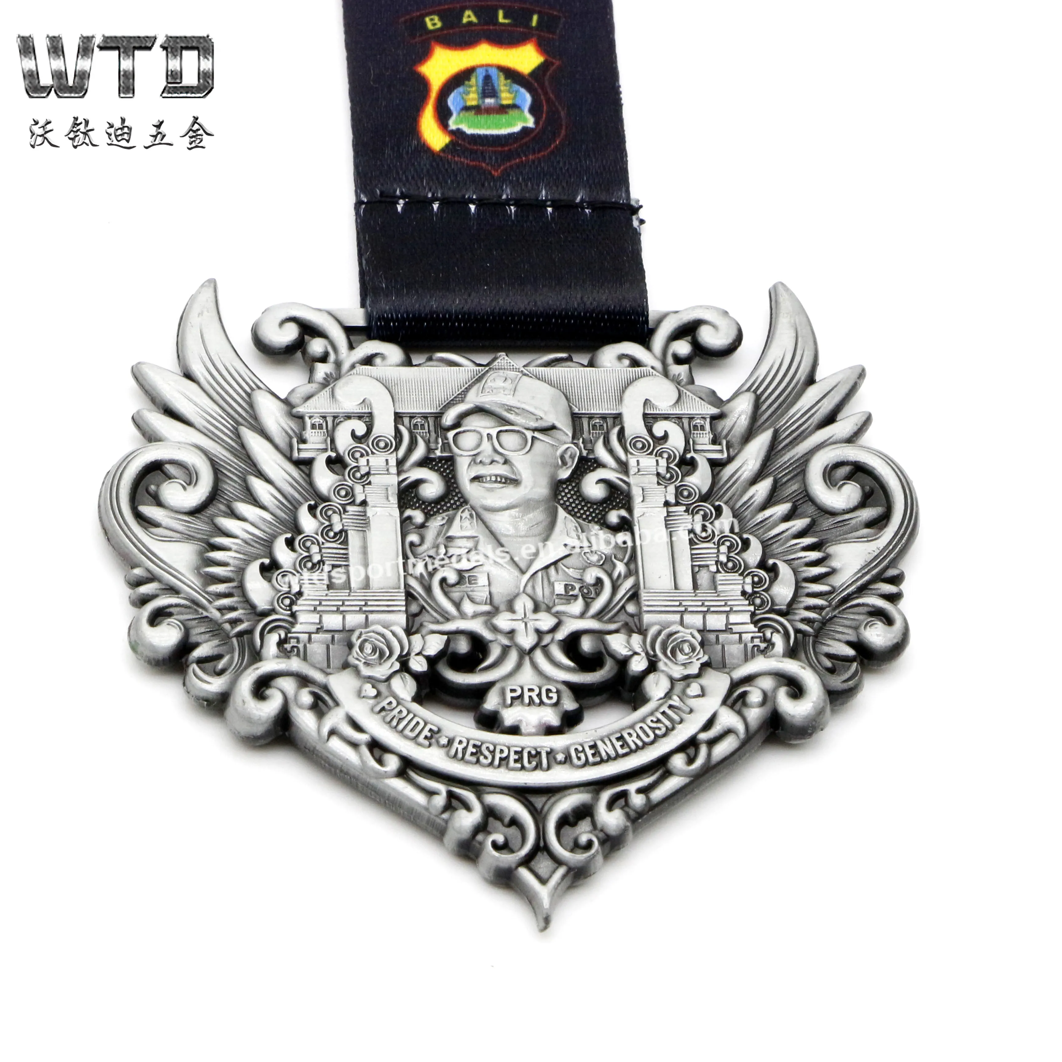  Promotion cheap OEM design zinc alloy Metal Marathon Running Gold Sports