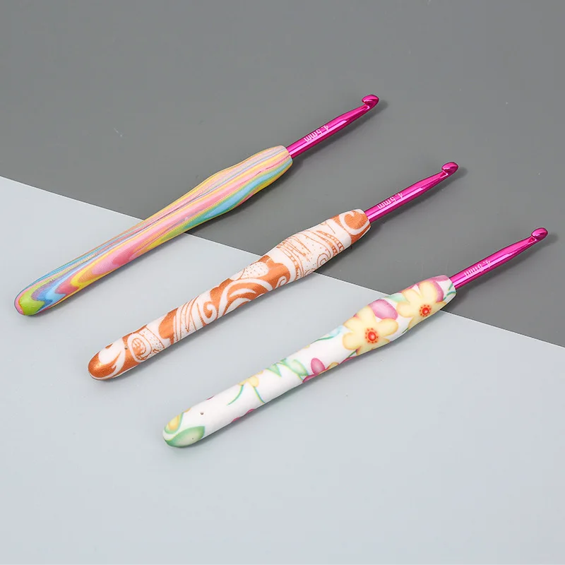 YIWU GILLIAN factory direct DIY custom crochet hooks  knitting needle crochet hook rubber crochet hook