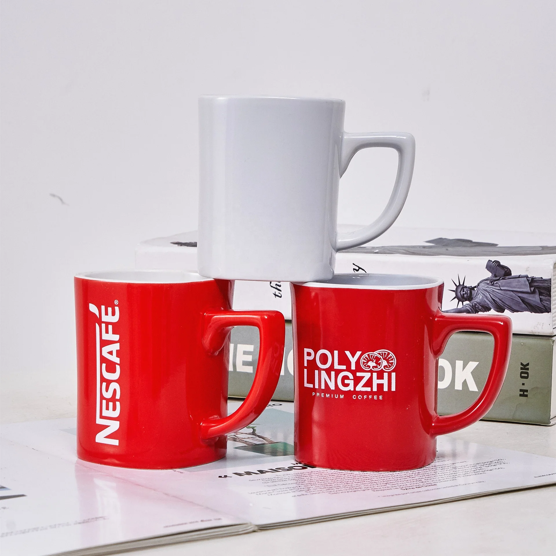 Creative simplicity can be customized logo fashion square ceramic milk cup solid color red glaze coffee mug