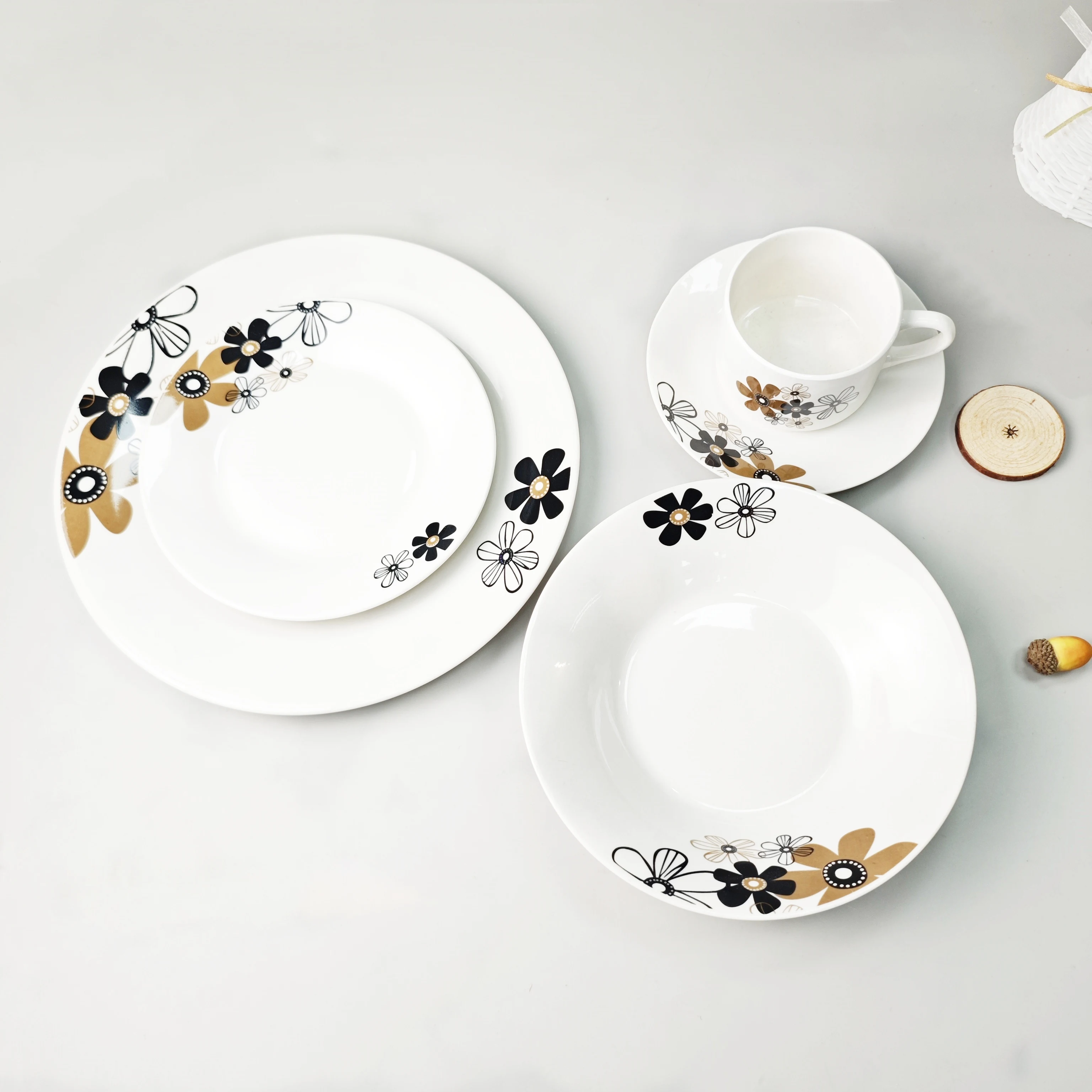 Ceramic China dinnerware set ceramic dishes set Wholesale ceramic serving dish plate chinaware