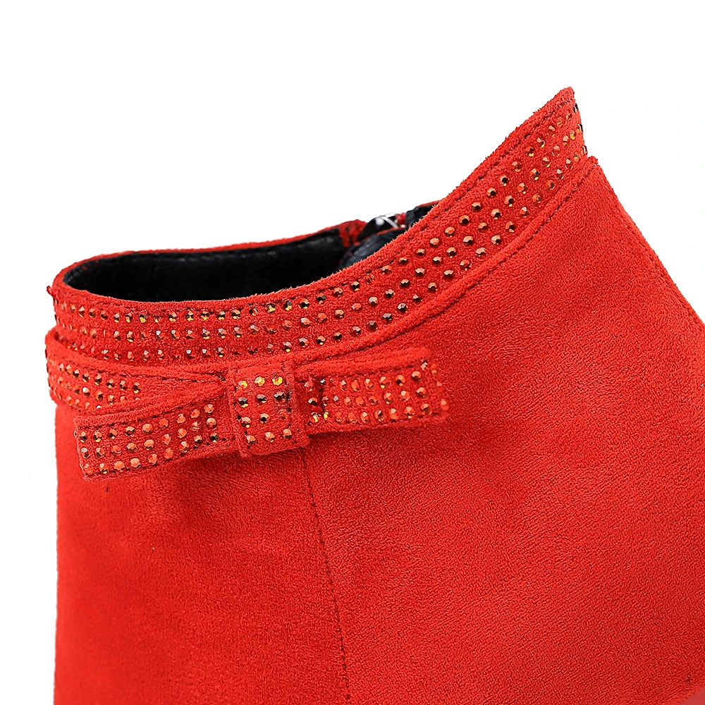 663-8 fashion banquet Short tube Female boots Stiletto heel High heels suede Pointed toes sexy Show thin Short boots