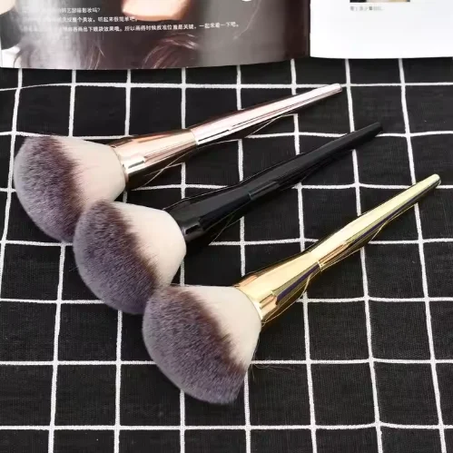 IMAN 2024 Black Soft Makeup Brushes Large Powder Foundation Make up Brushes Cruelty Free Print Logo Foundation Makeup Brush