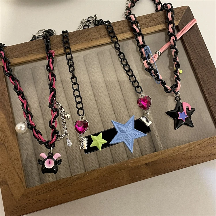 Personality retro color love star Moon pin small devil multi-layer chain necklace rabbit Cat Spider rivet collar y2k jewelry