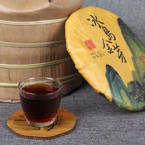 Wholesales shu puer tea cake iceland golden buds fermented Yunnna puerh cha bing 357 gram bing cha