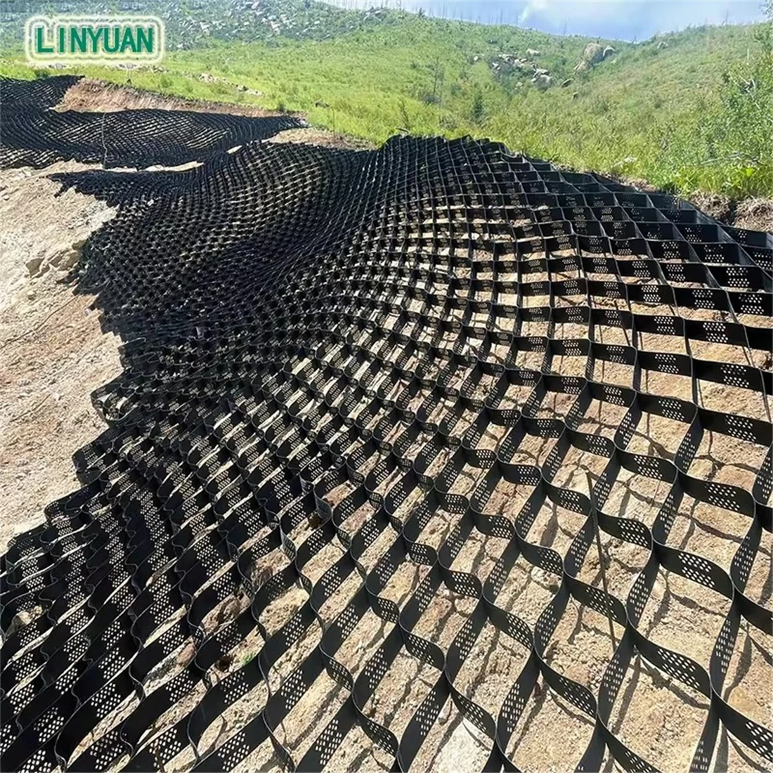 China factory price Geocell grids stabilize soil roadbed and protecting soil from wash away 50mm-300mm height HDPE geocells