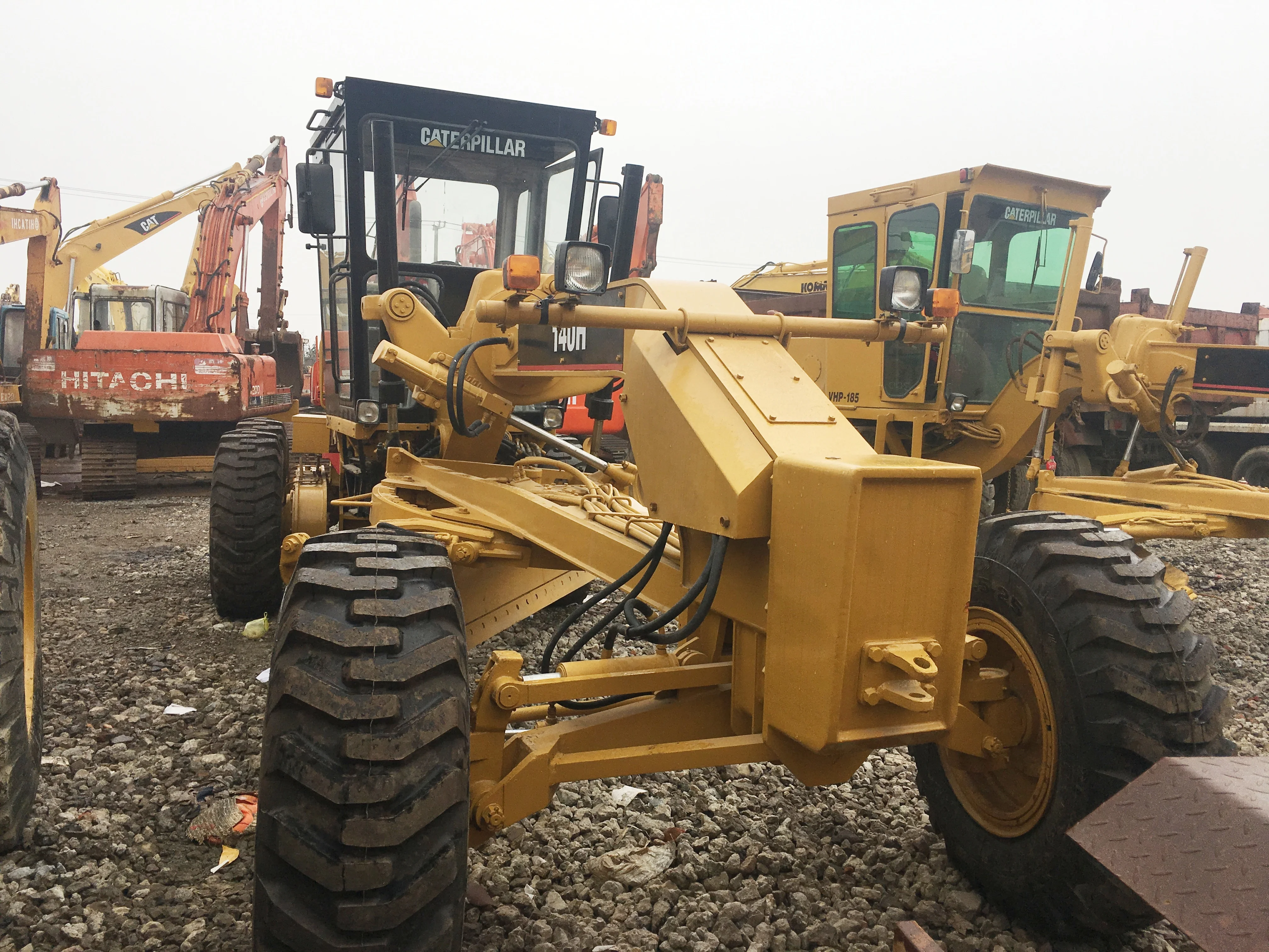 Подержанный автогрейдер CAT 140H Cat-erpillar 140h в отличном