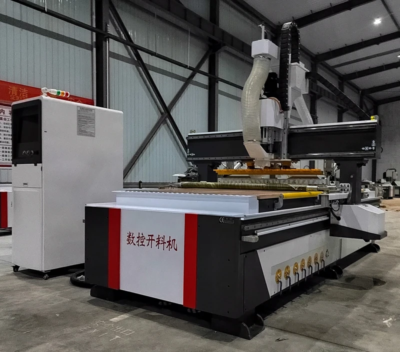 Leadshine Servo Motor ATC Spindle 55kw Cnc Machine Wood ATC Syntec 60we CNC Router for Wood 3 Head of Cutting