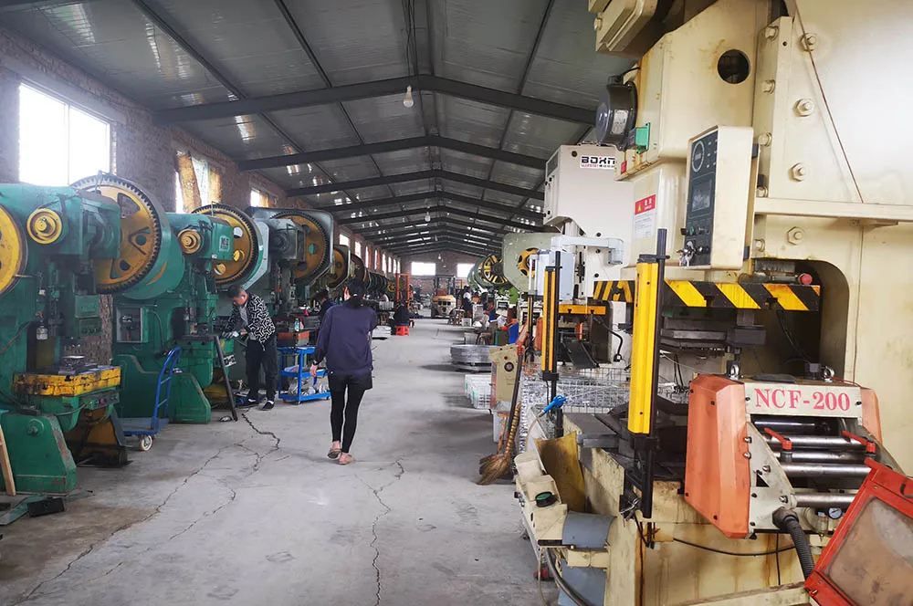 Пользовательский корпус fright Железный Никель ящик для инструментов предохранительный переключатель замок лодка защелка птичьей клетки