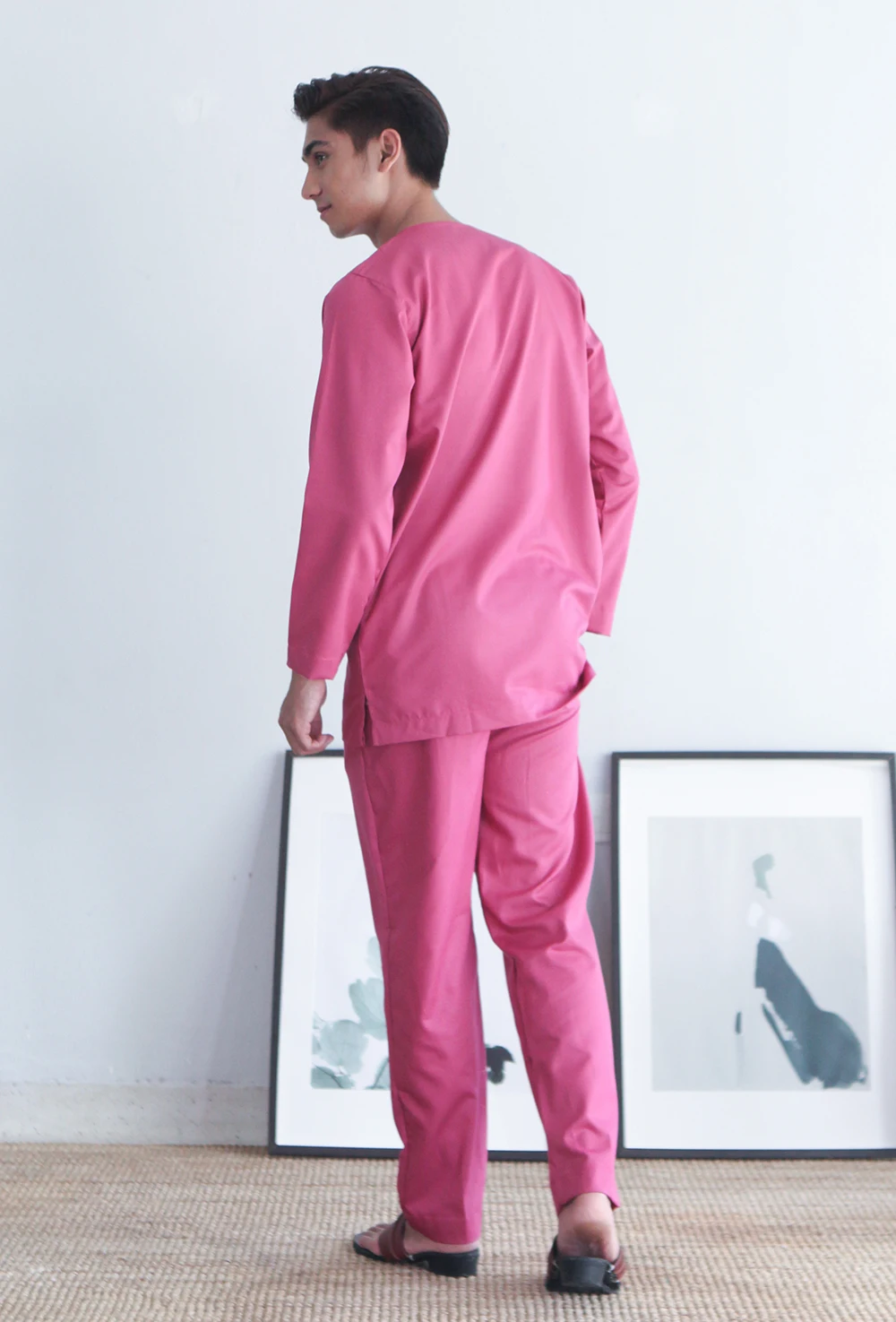 2024 Modern Fesyen Malaysia Baju Melayu Button For Men Only Kurung Men Pearl Skin Solid Shirt With Pants Oem Design