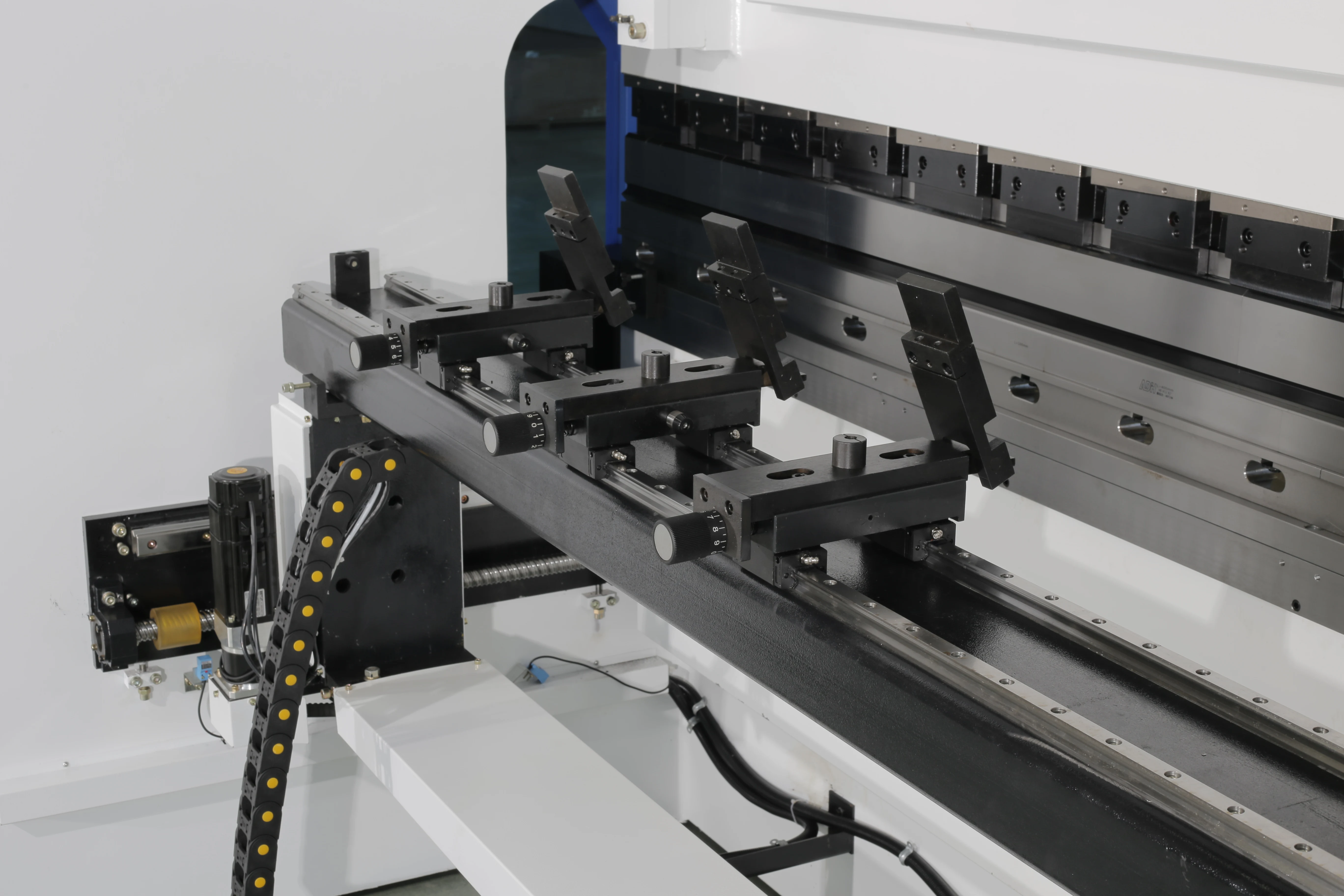 CNC Hydraulic Bending Machine 4 Axis From ADH Manufacture Professional Metal Sheet